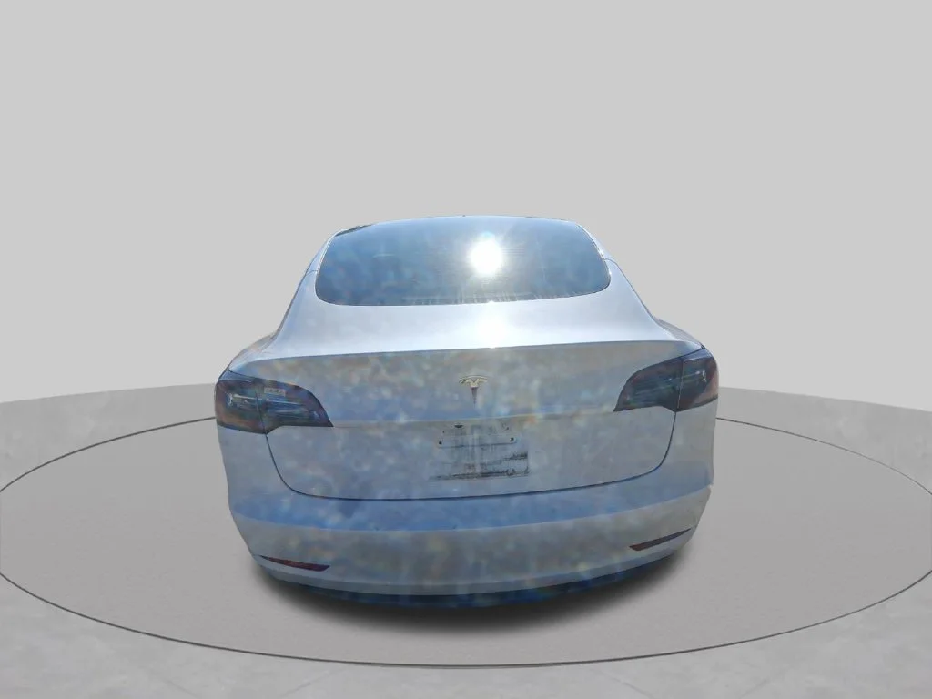 Used 2023  Tesla Base image 7