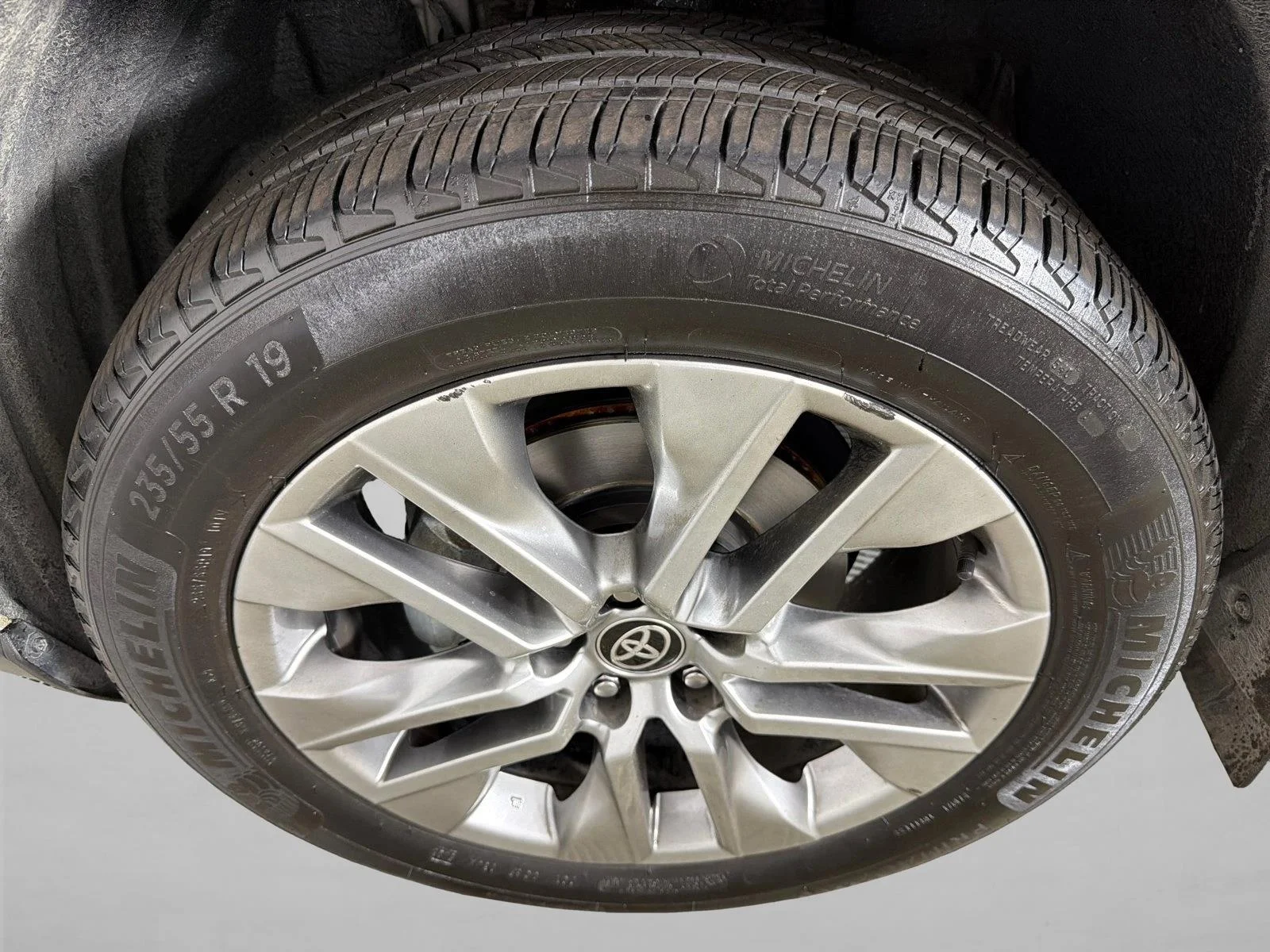 Used 2024 Wind Chill Pearl [ Toyota Limited image 12