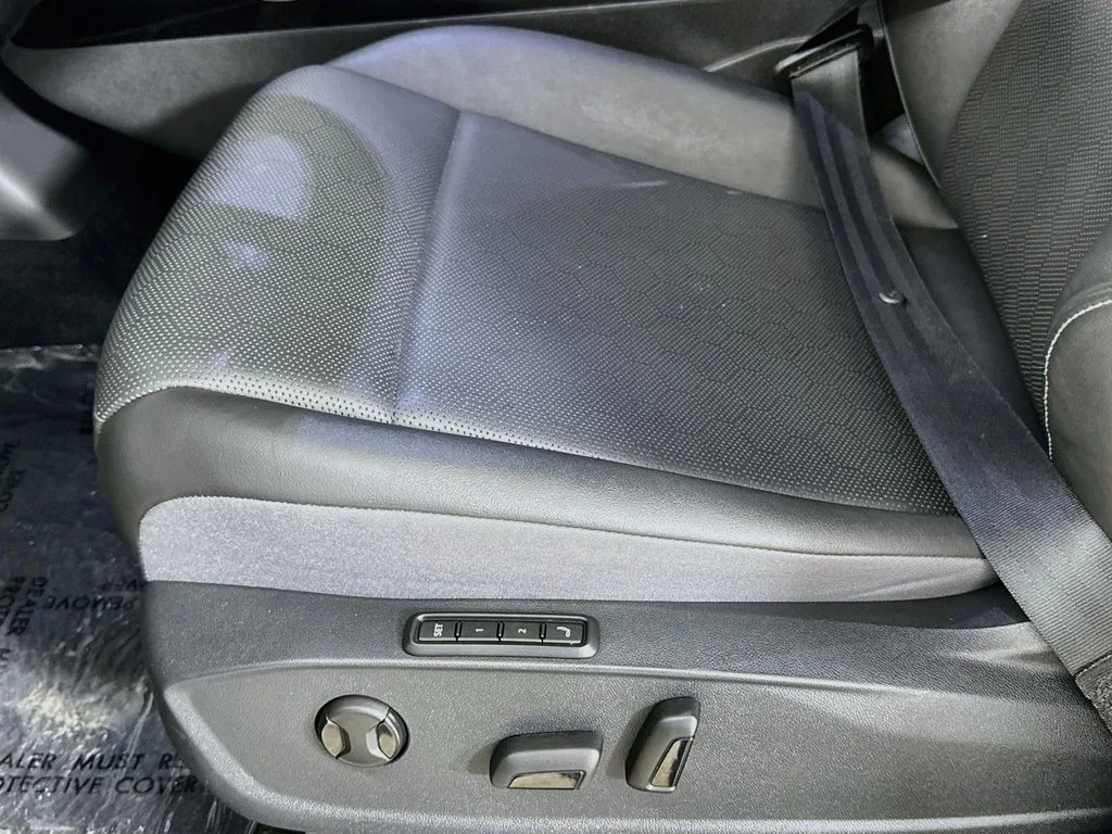 Used 2023 Black Volkswagen Pro S Plus image 19