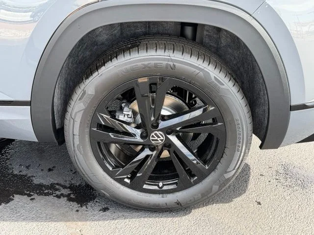 New 2026 Pure Gray Volkswagen 2.0T SEL R-Line Black image 6