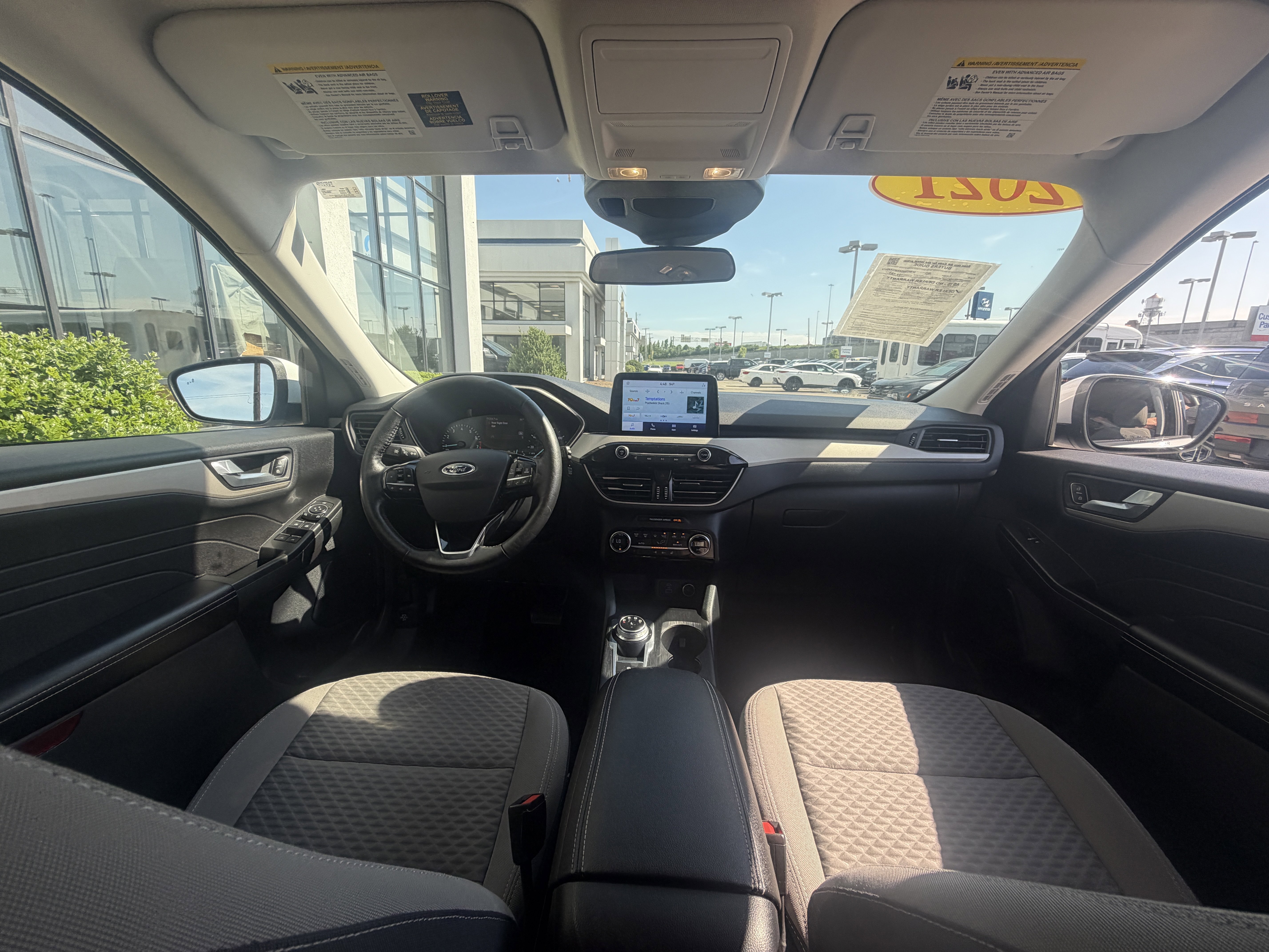 Used 2021 Oxford White Ford SE image 24