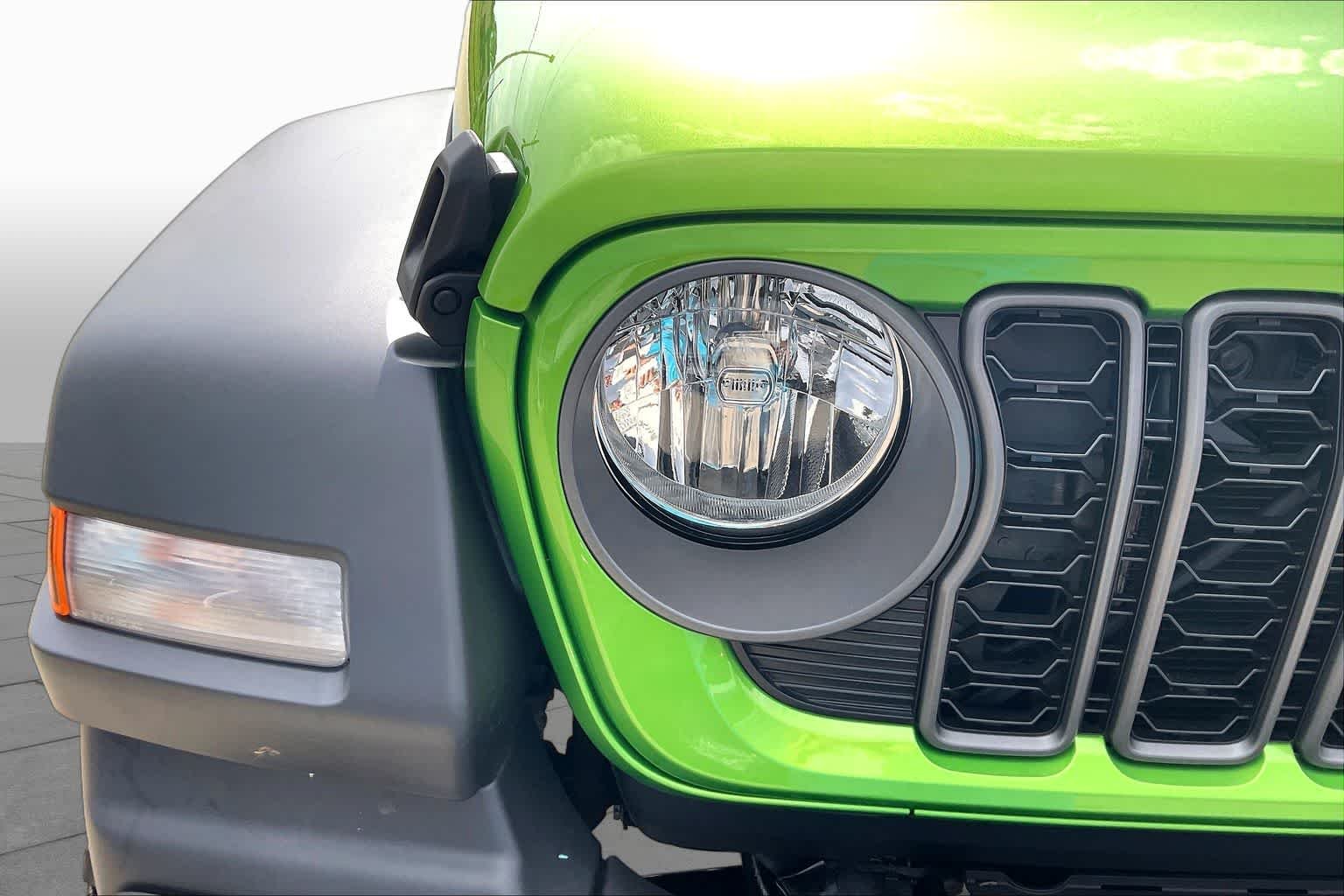 New 2026 Mojito Clear-Coat Exterior Paint Jeep Sport image 13