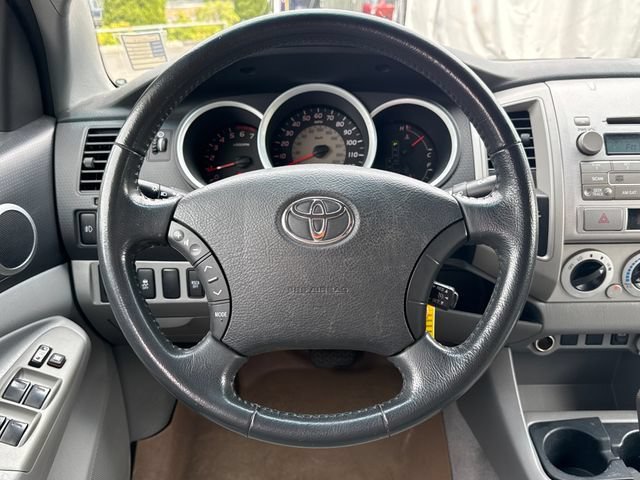 Used 2011 Pyrite Mica Toyota SR5 image 10