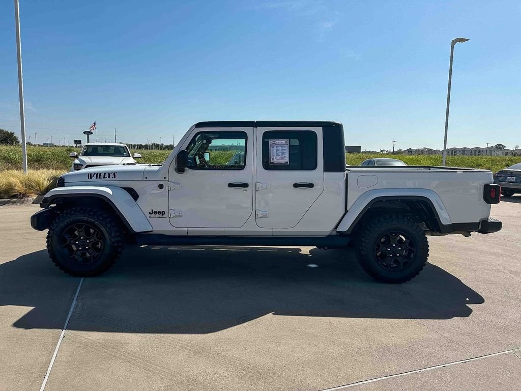 Used 2023 White Jeep Willys image 6
