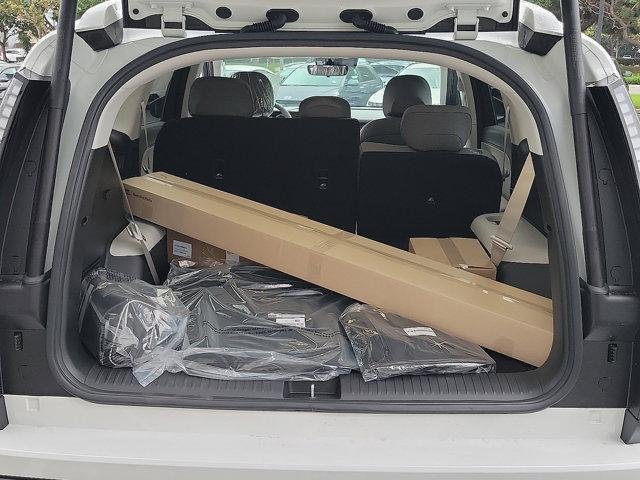 New 2026 Snow White Pearl Hyundai SE image 19