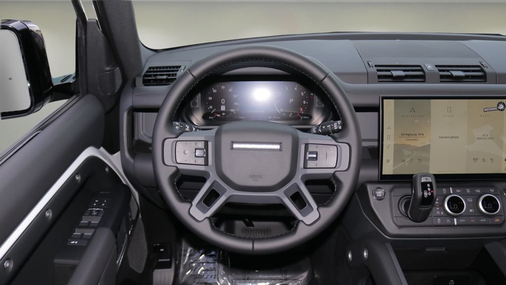 New 2026 Fuji White LAND ROVER X-Dynamic SE image 14