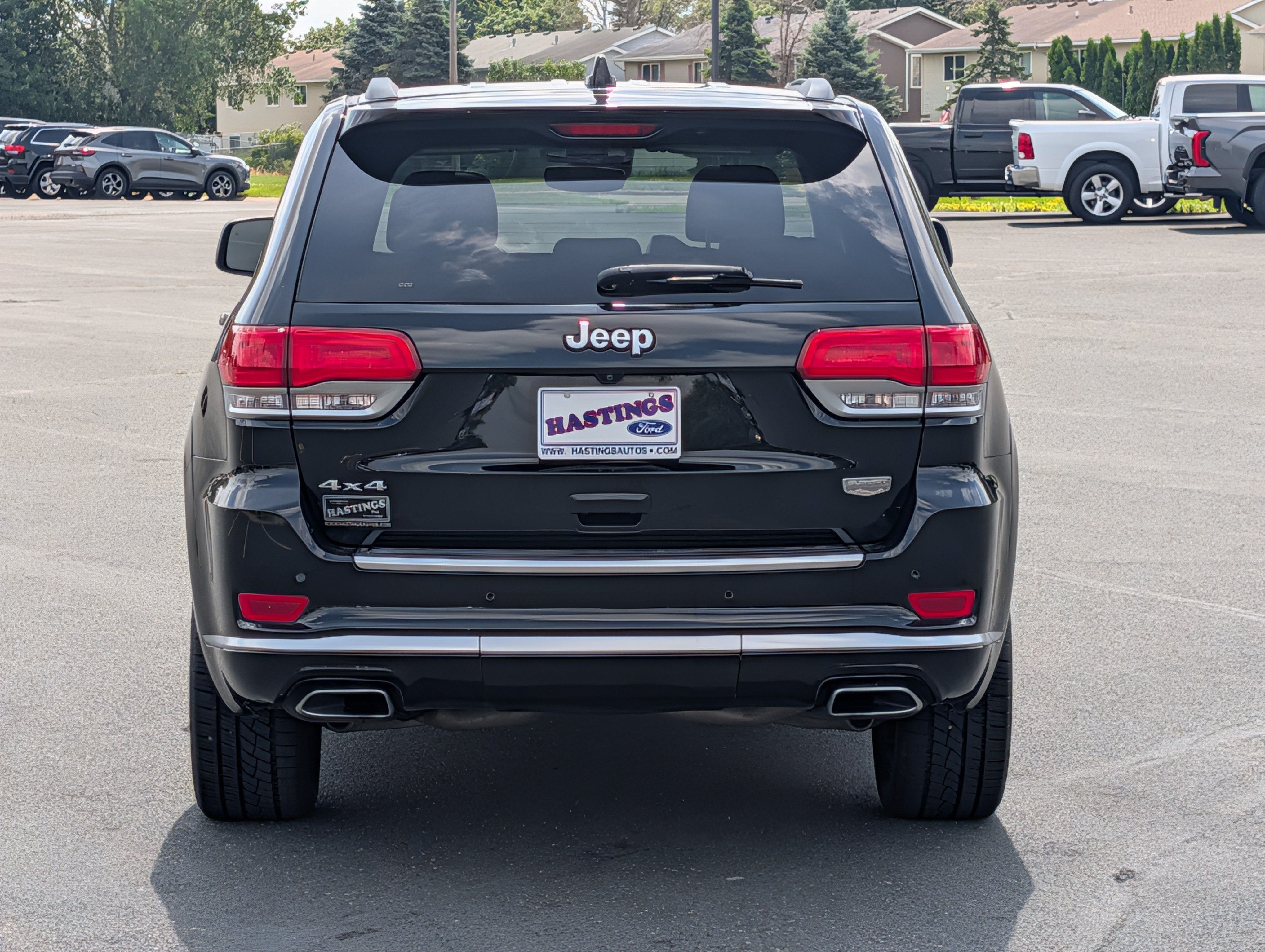 Used 2019 Diamond Black Crystal Pearlcoat Jeep Summit image 4