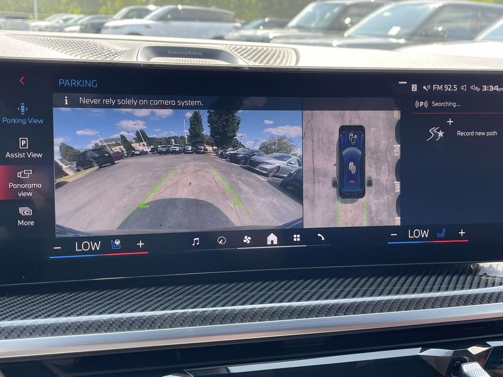 Used 2025 Blue BMW M60i image 29