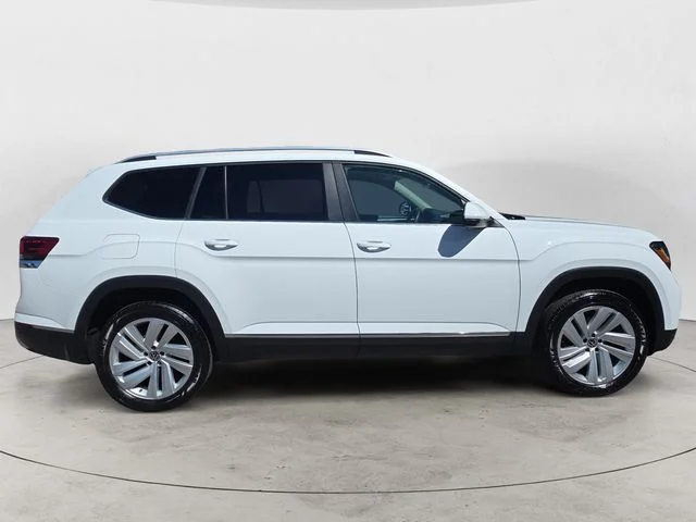 Used 2021 White Volkswagen SEL image 6