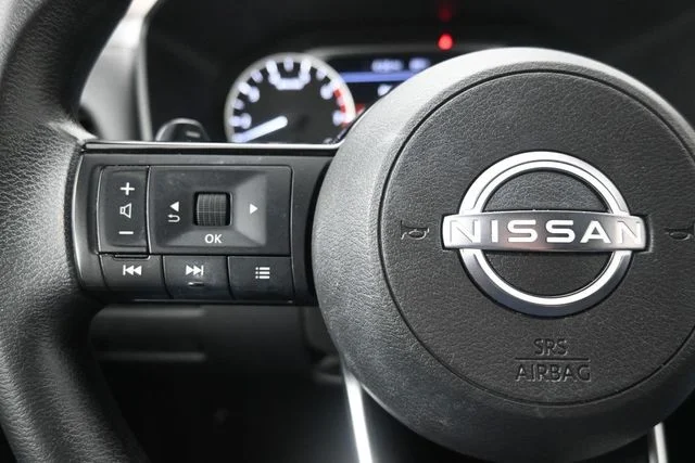 Used 2022 Silver Nissan SV image 24