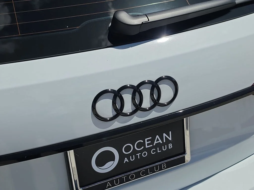 Used 2025 Glacier White Metallic Audi 4.0T image 6