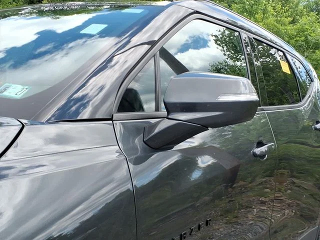 Used 2020 Gray Chevrolet LT image 8