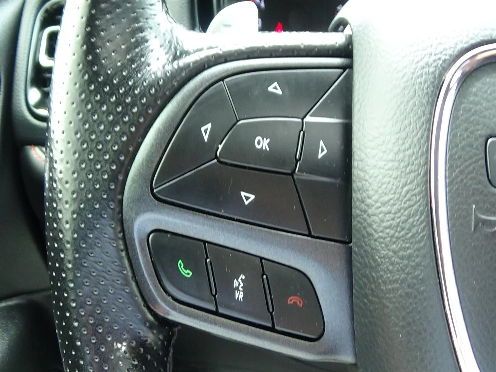Certified Used 2024 Diamond Black Clear Coat (pxj) Dodge GT Plus image 23