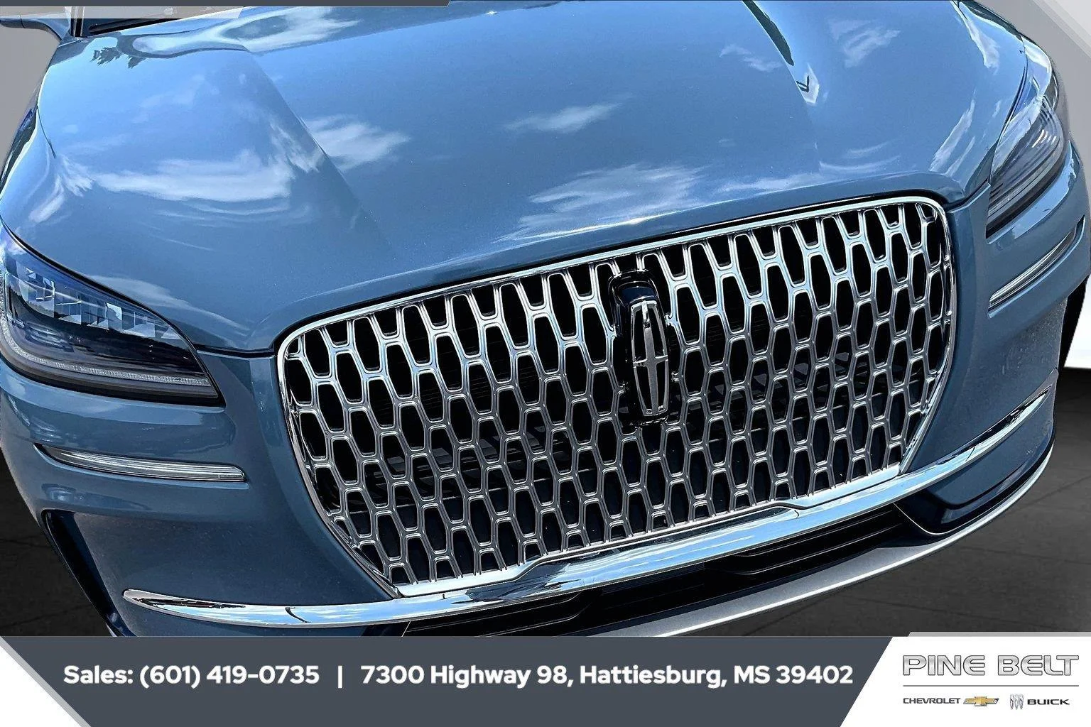 Used 2023 Whisper Blue Metallic Clearcoat Lincoln Standard image 22