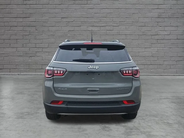 Used 2023 Gray Jeep Limited image 4