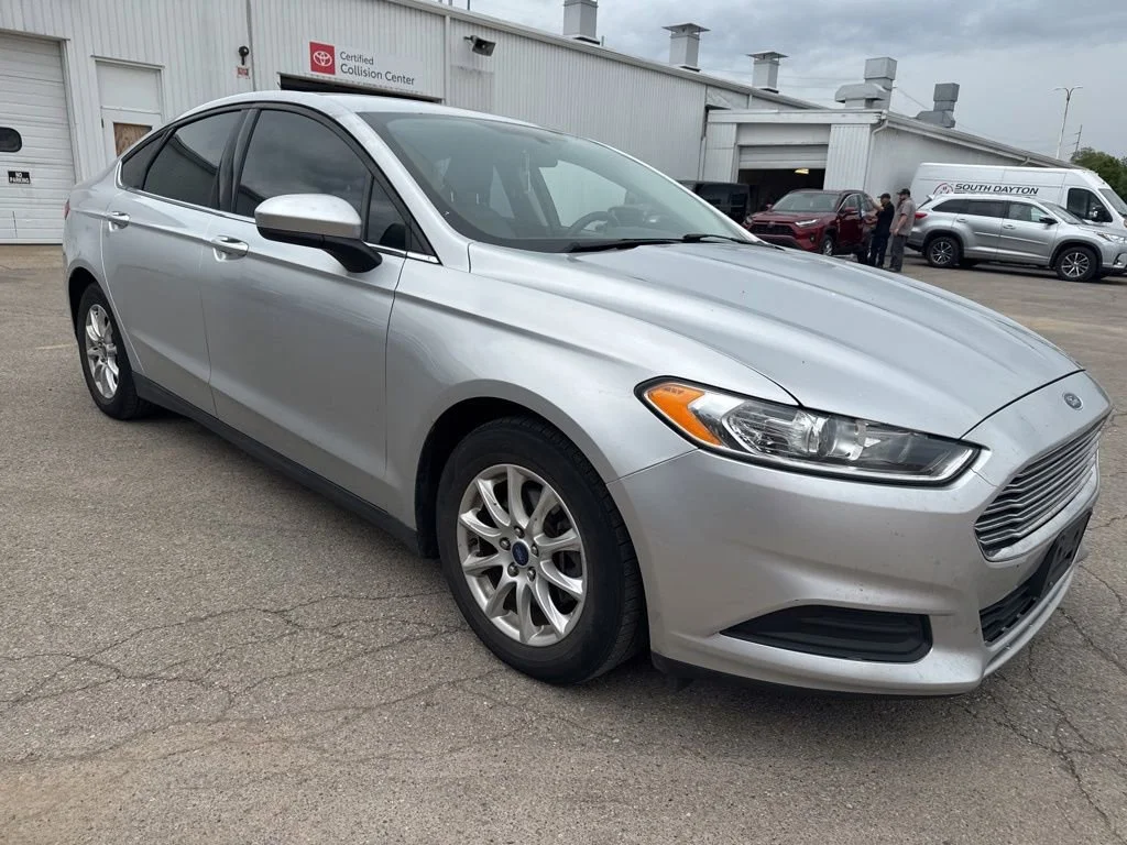 2015 Ford Fusion S FWD's photo