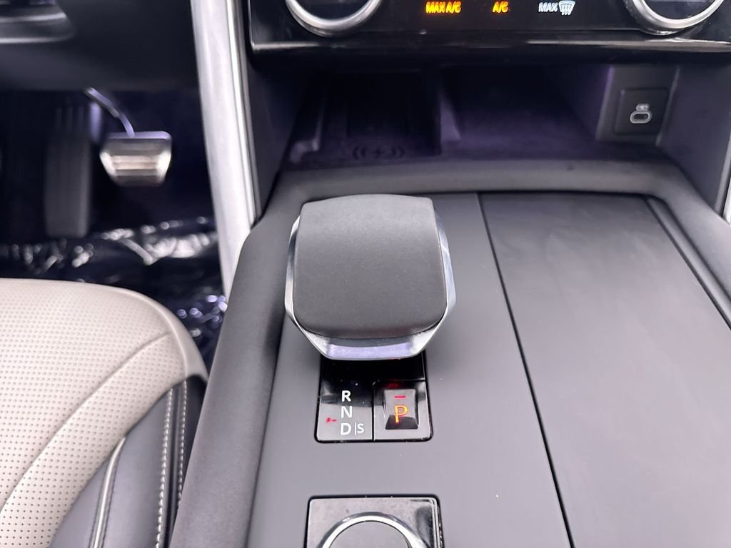 Used 2021 Brown Land Rover HSE R-Dynamic image 18