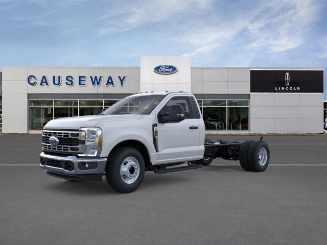 2026 Ford Chassis Cab F-350® XL
