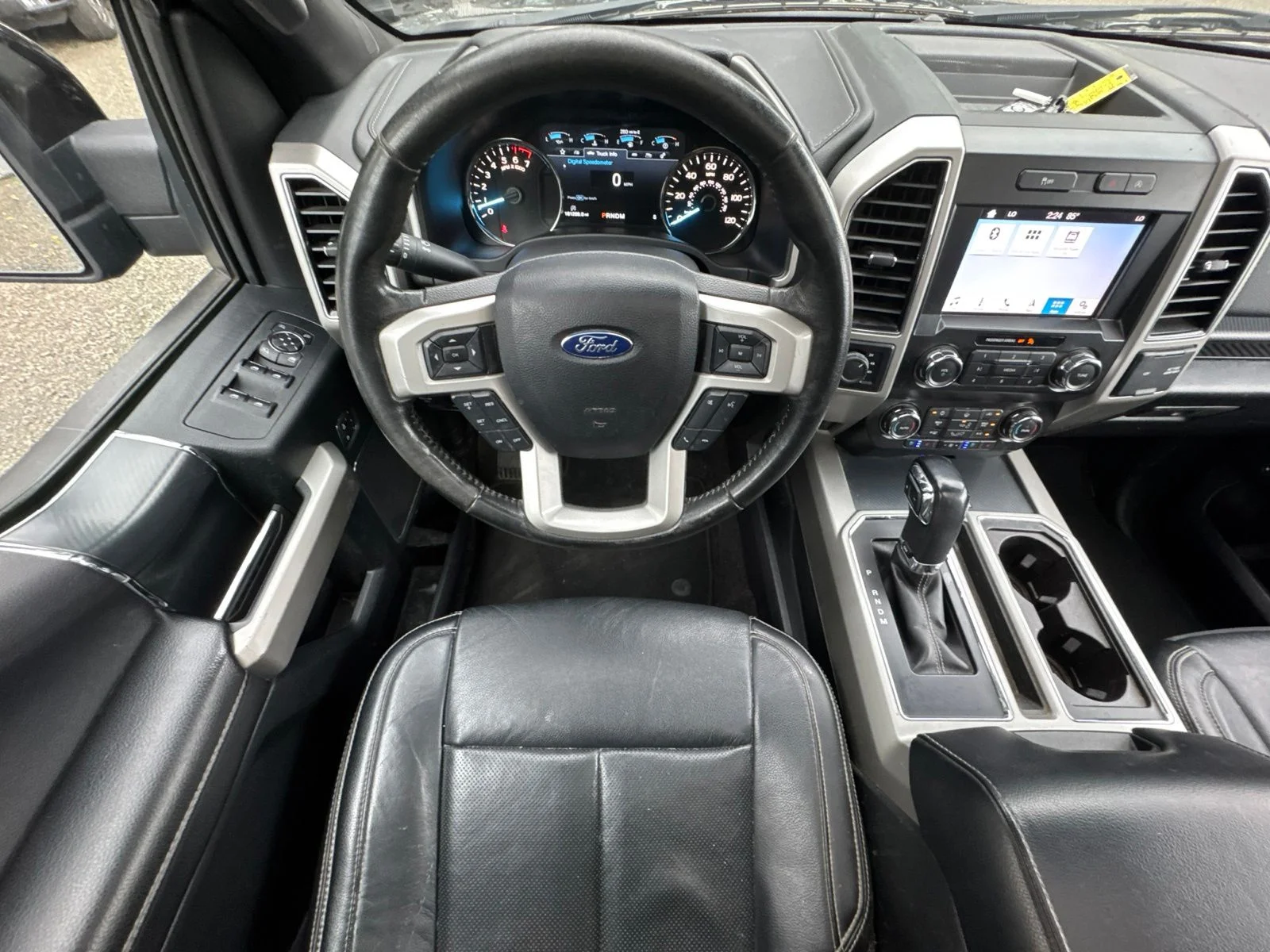Used 2019 Agate Black Metallic Ford Lariat image 29