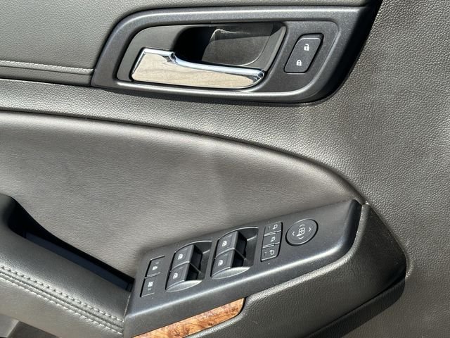 Used 2019 Beige Chevrolet Premier image 25