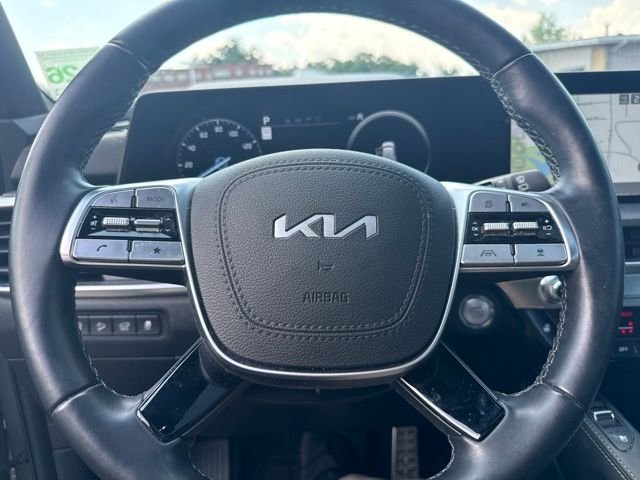 Certified Used 2024 Green Kia SX X-Line image 18