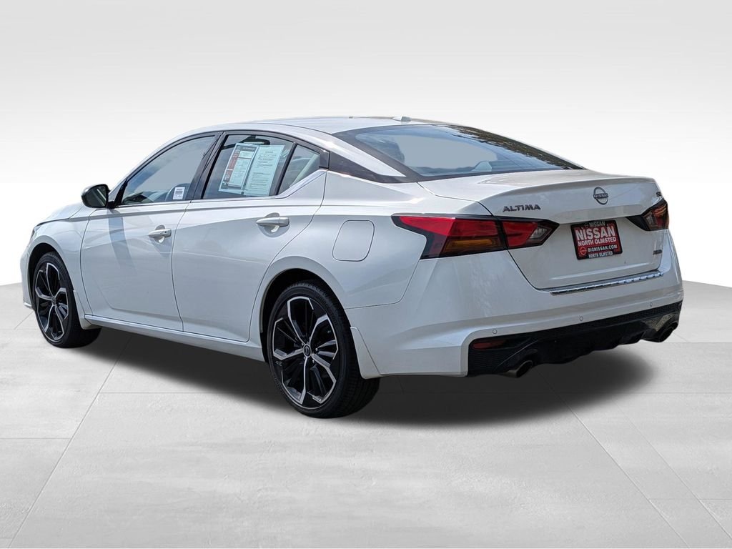 Certified Used 2023 Pearl White Nissan 2.5 SR image 12