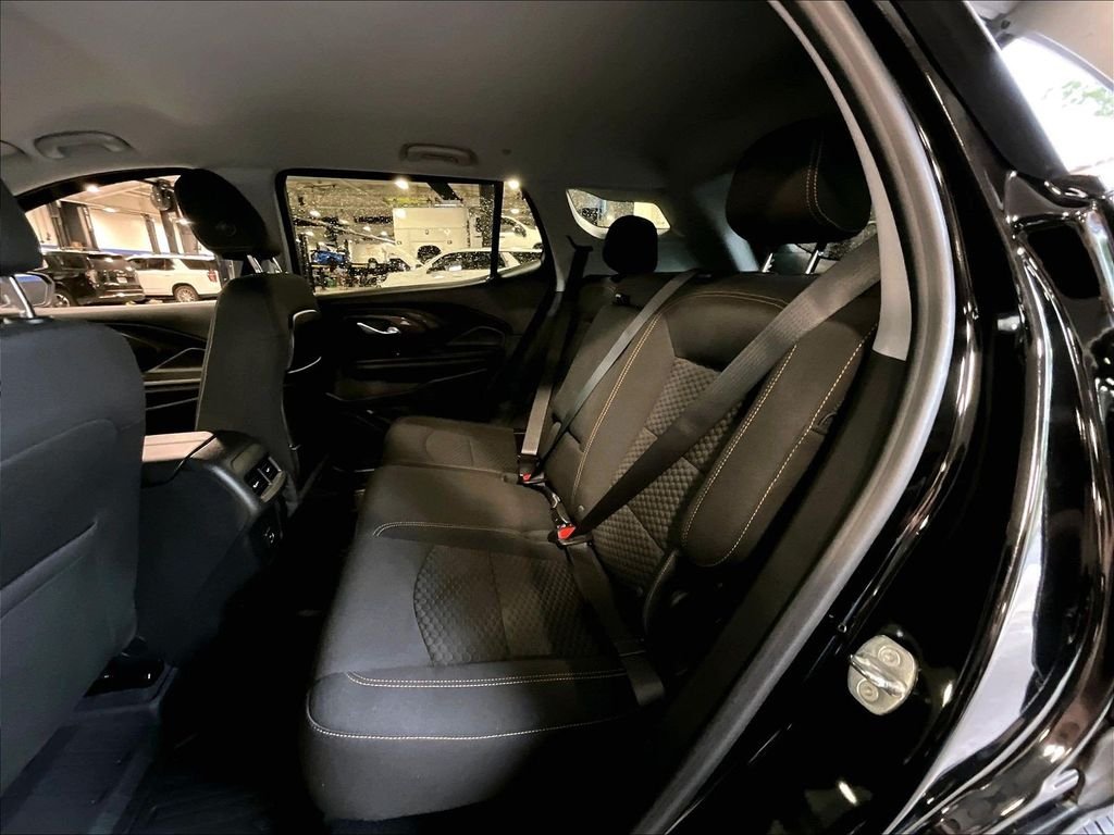 Used 2021 Black GMC SLE image 15