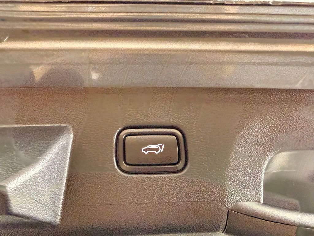 Used 2026 Gravity Gray Kia EX image 15
