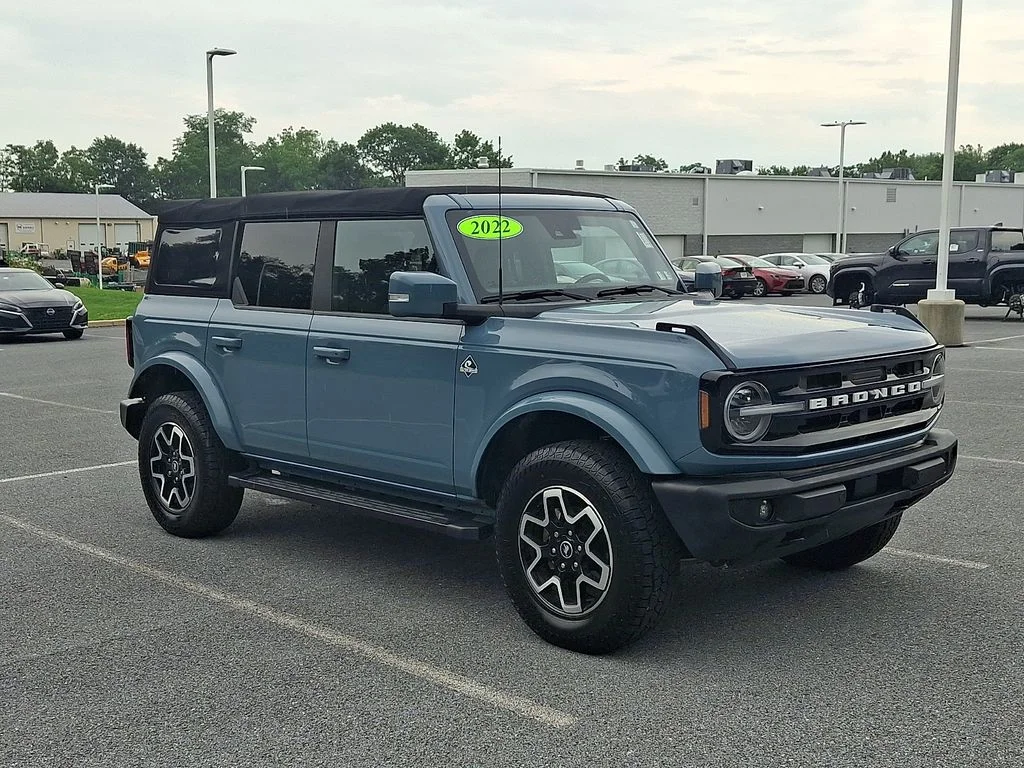 Used 2022  Ford Outer Banks image 3