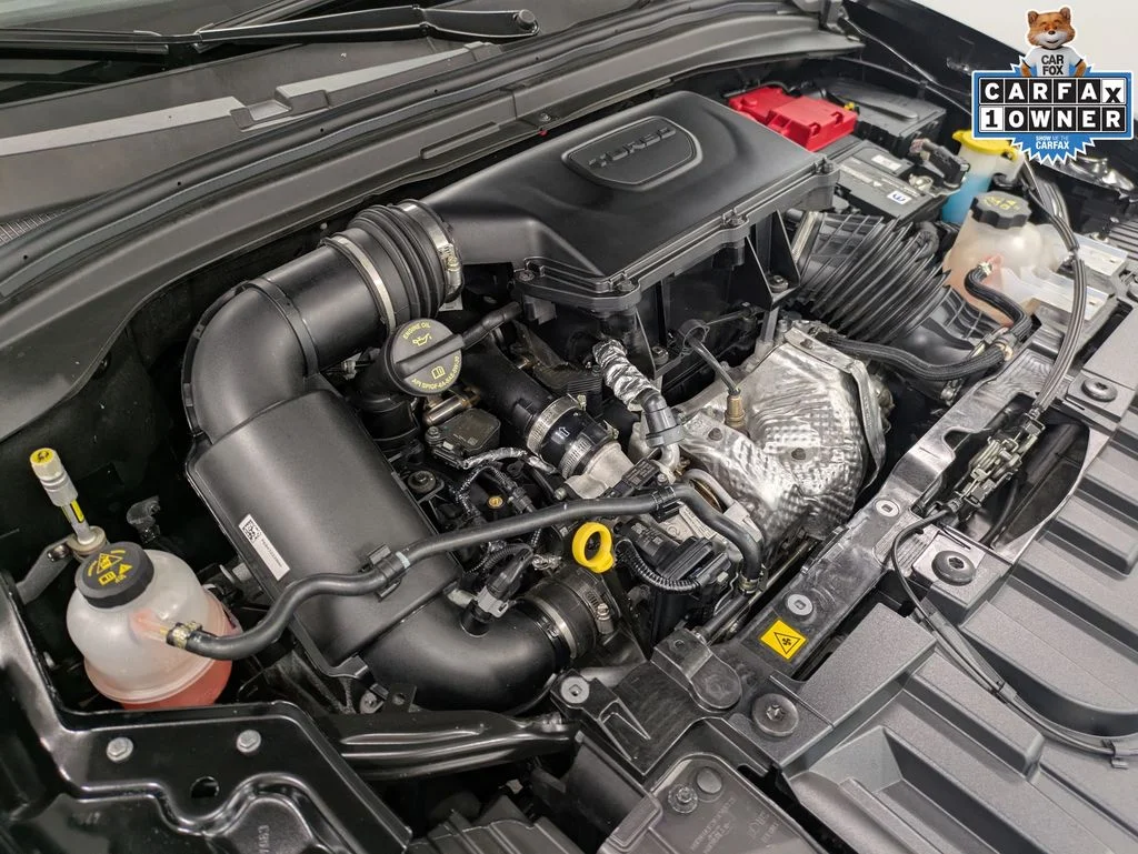 Used 2025 Black Alfa Romeo  image 30