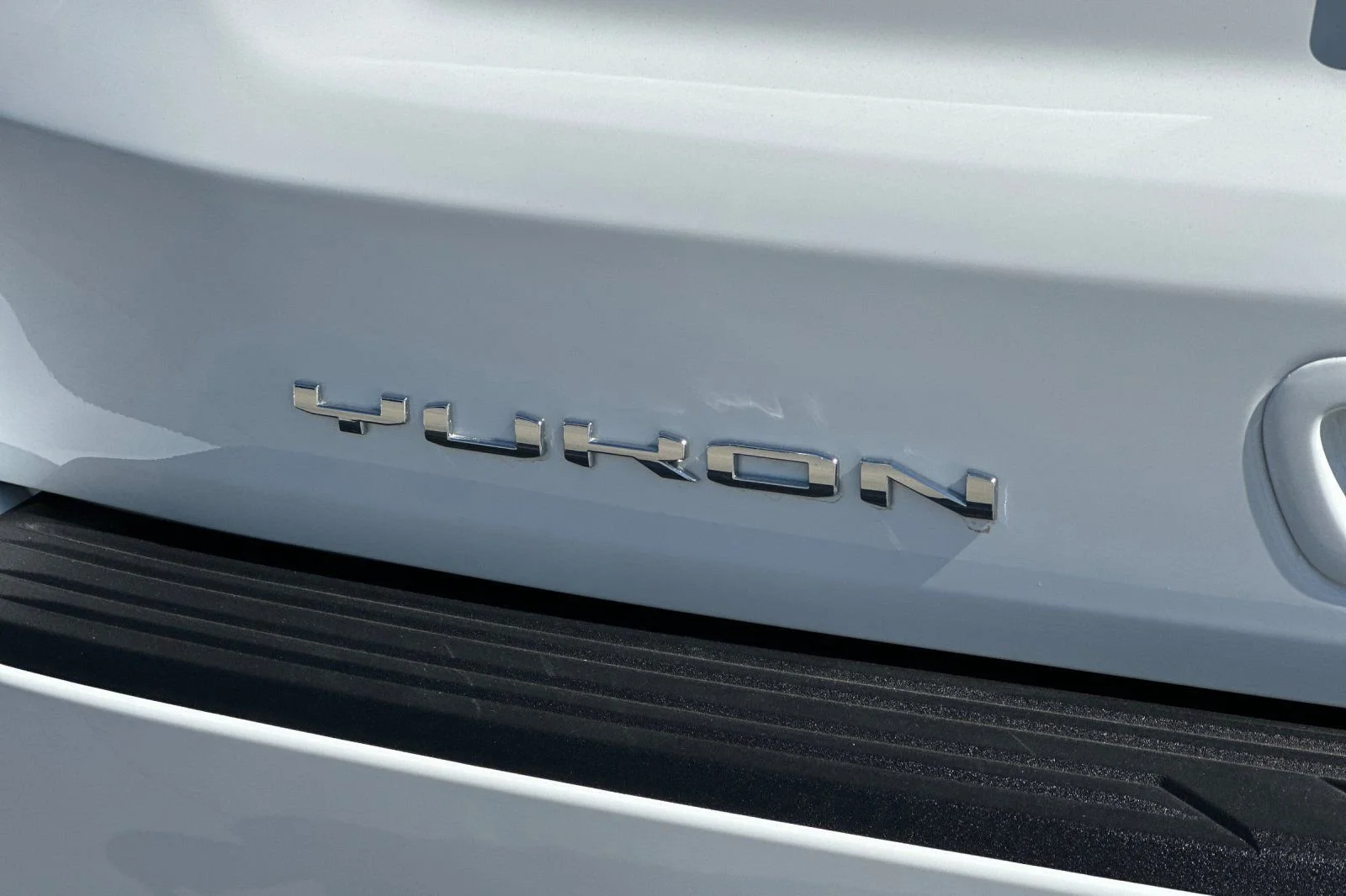 2026 GMC Yukon XL Denali - Photo 28