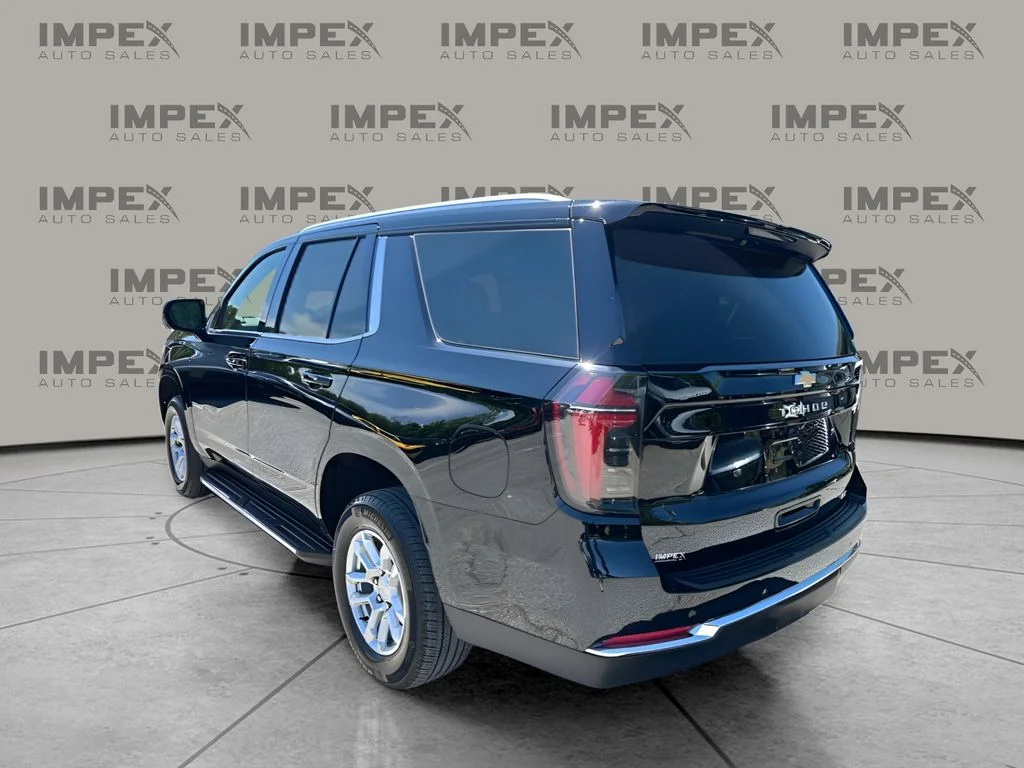 Used 2025 Black Chevrolet LT image 3