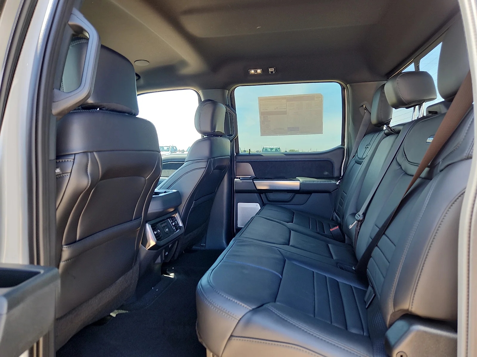 New 2026 Star White Metallic Tri-Coat Ford F-250® Platinum® image 18