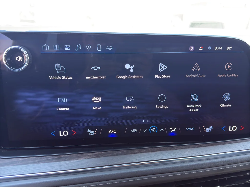 Used 2025 Gray Chevrolet Z71 image 23