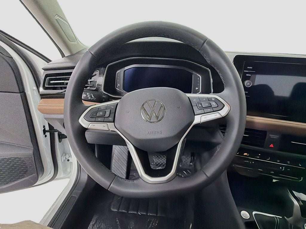 New 2026 Opal White Pearl Volkswagen SEL Automatic image 11