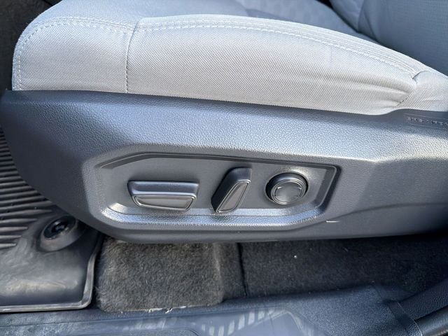 2025 Toyota Tundra SR5 - Photo 27