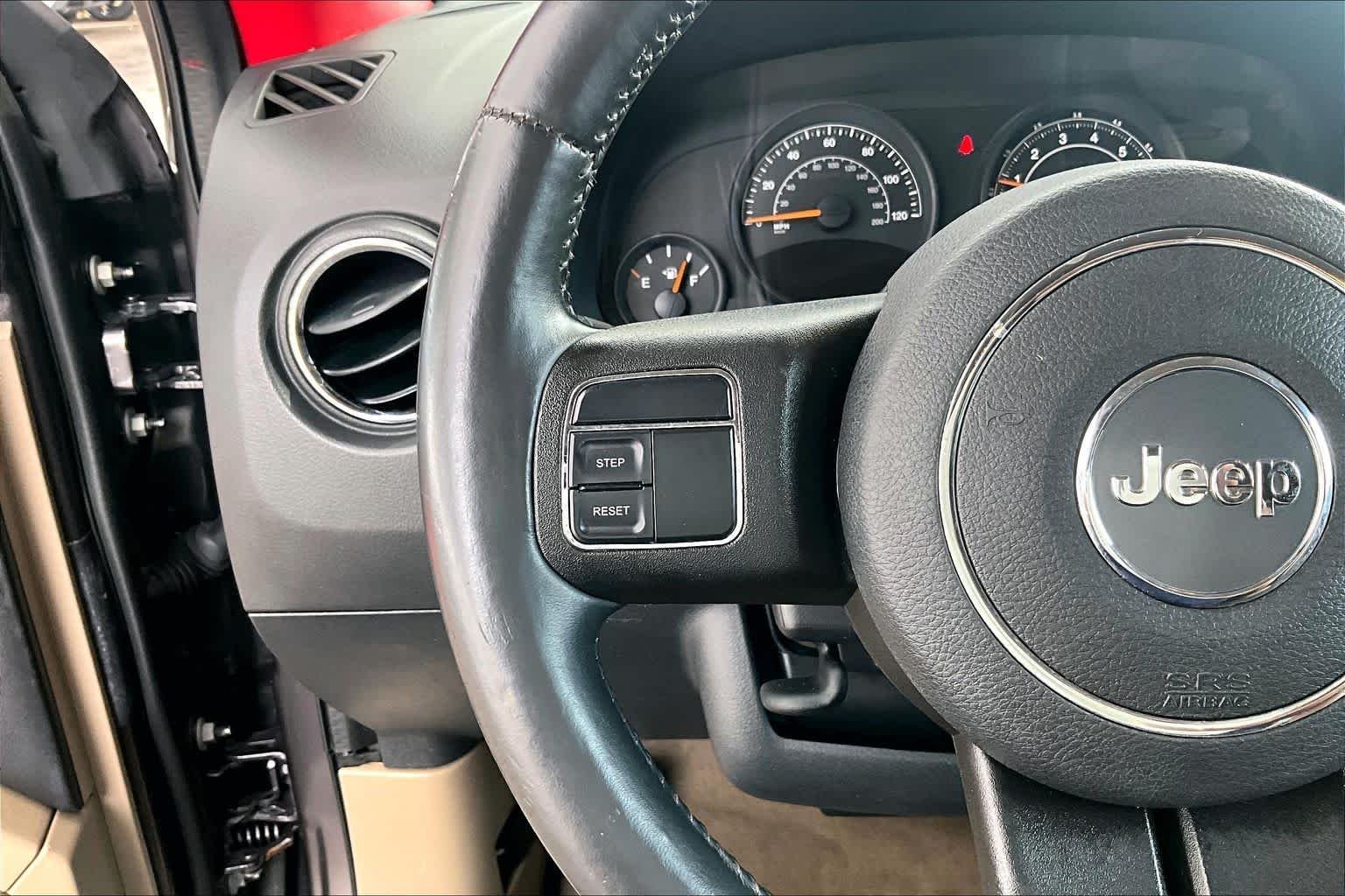 Used 2015 Granite Crystal Metallic Clearcoat Jeep High Altitude Edition image 24