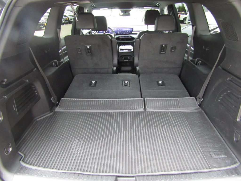 Used 2025 Moonstone Gray Metallic Buick Sport Touring image 40