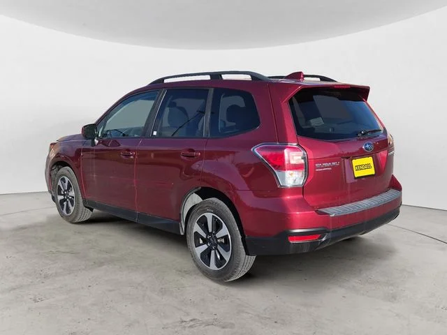 Used 2018 Venetian Red Pearl Subaru 2.5i Premium image 7