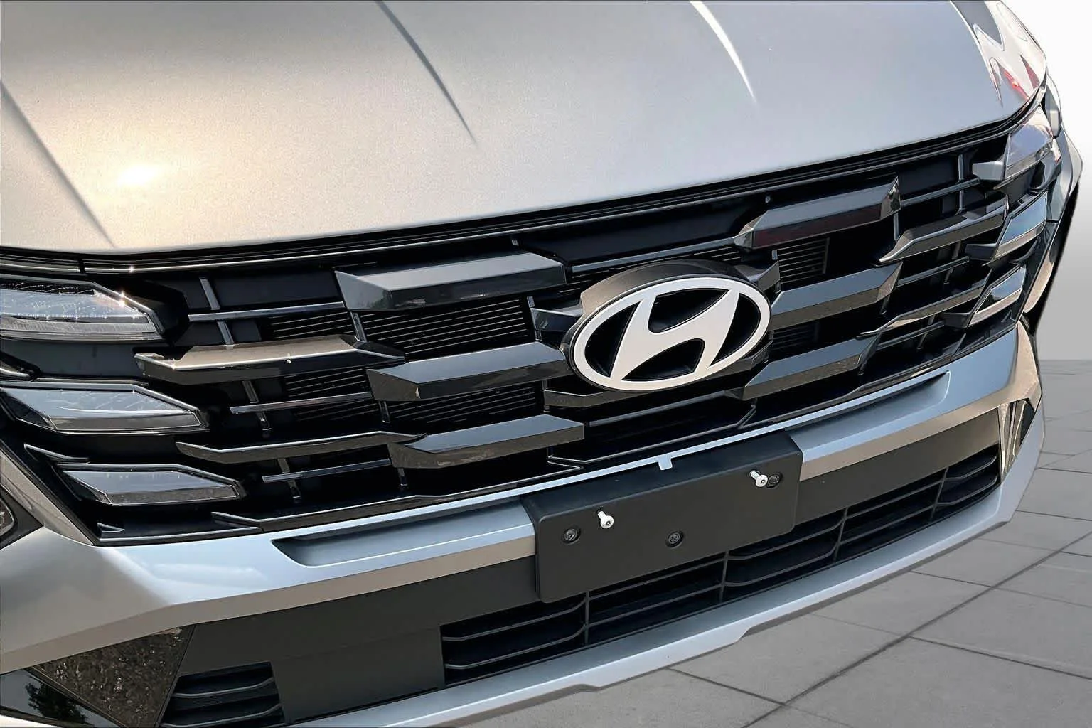 Used 2026 Shimmering Silver Hyundai SEL image 30