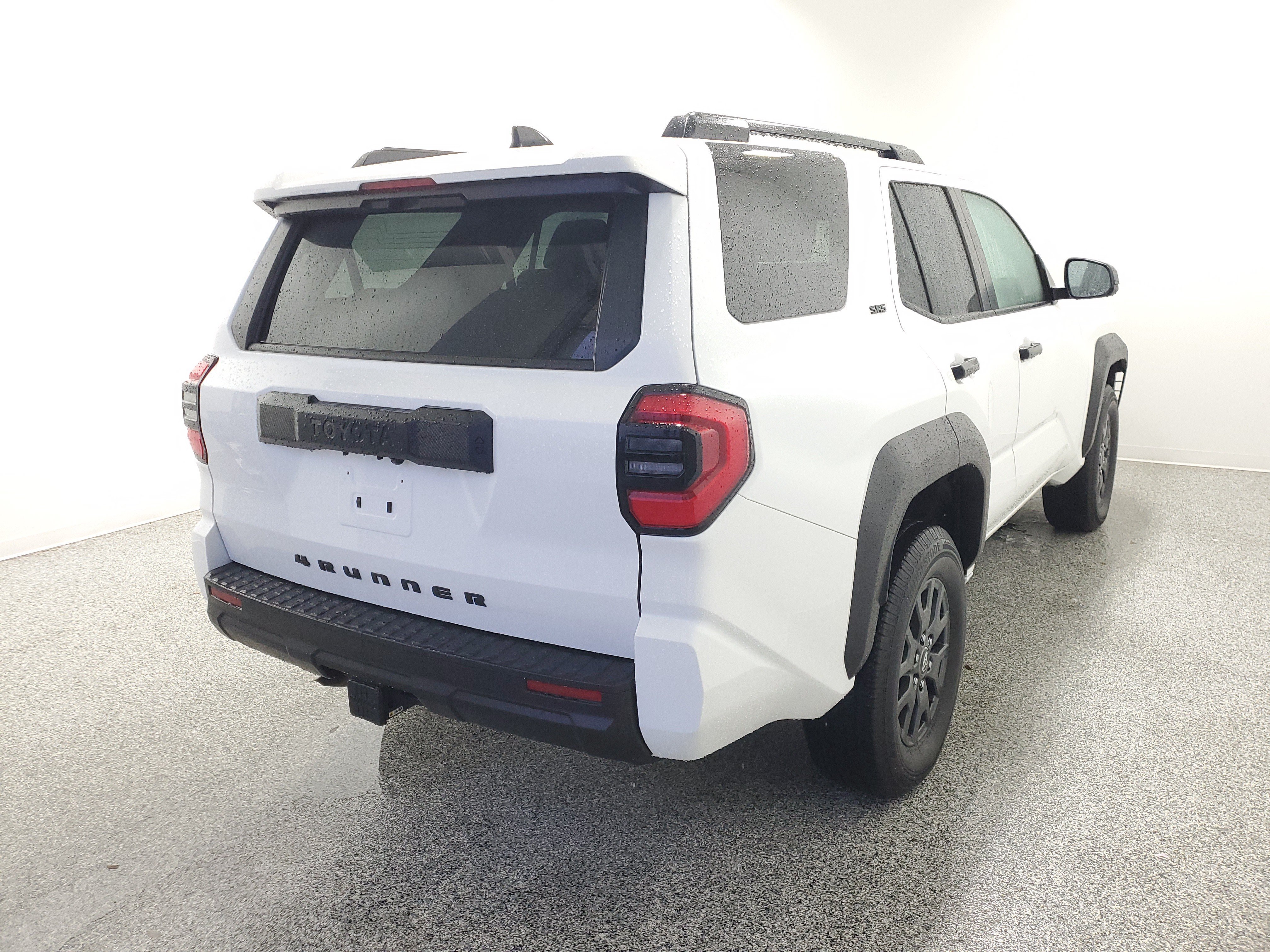 Used 2025 White Toyota SR5 image 6