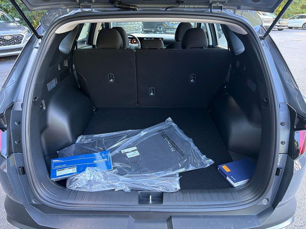 New 2026 Gray Hyundai SE FWD image 18