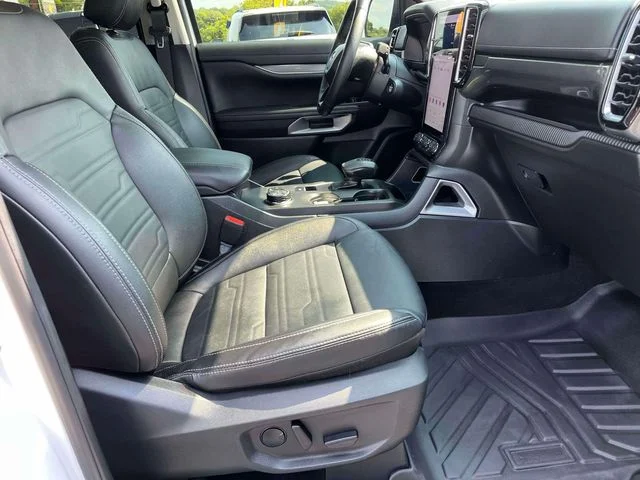 Certified Used 2024 Oxford White Ford Lariat image 23