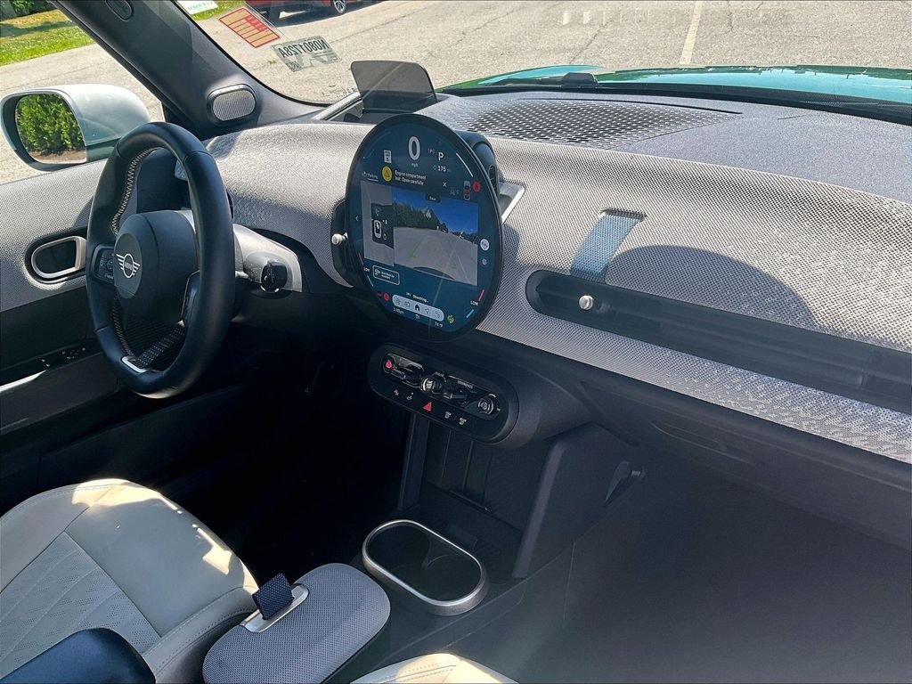 Used 2025 Green MINI Signature image 14