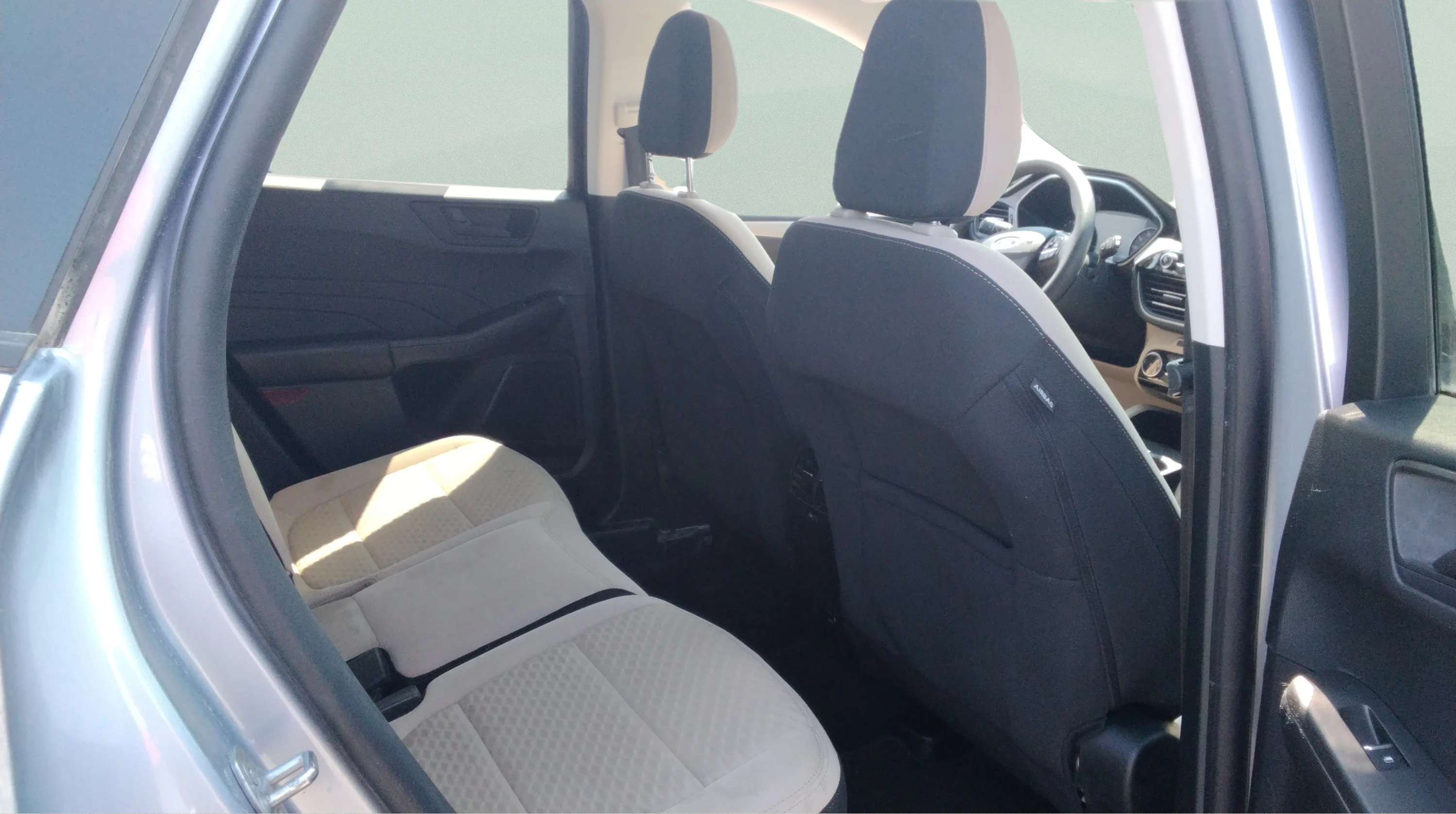 Used 2022 Blue Ford SE image 12