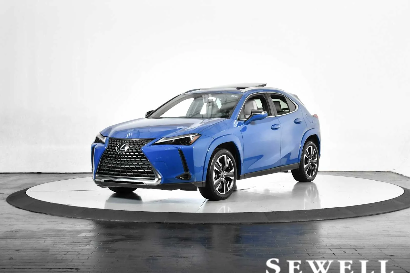 2025 Lexus UX 300h 300h Premium's photo