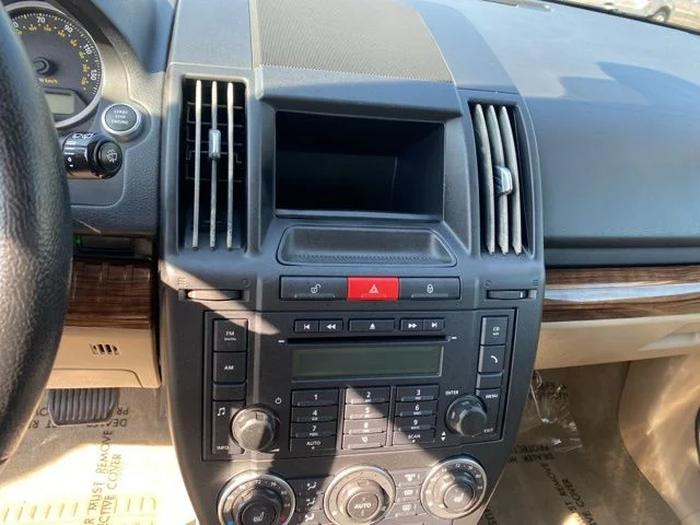 2009 Land Rover LR2 HSE - Photo 14