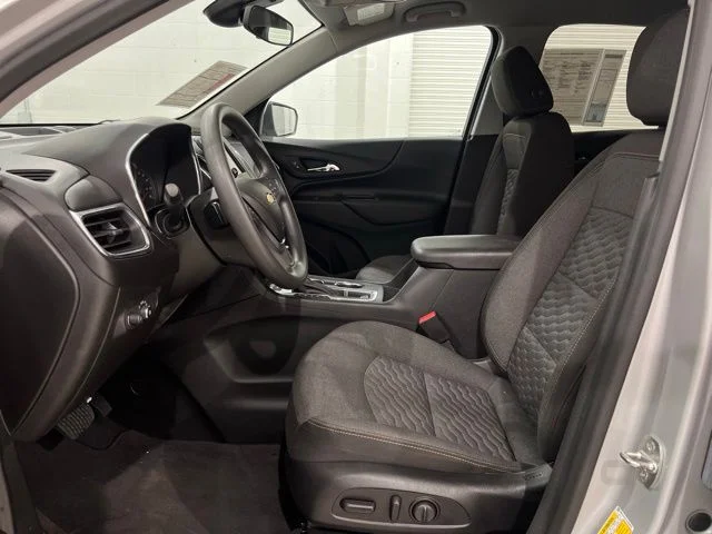 Used 2020 Silver Chevrolet LT image 9