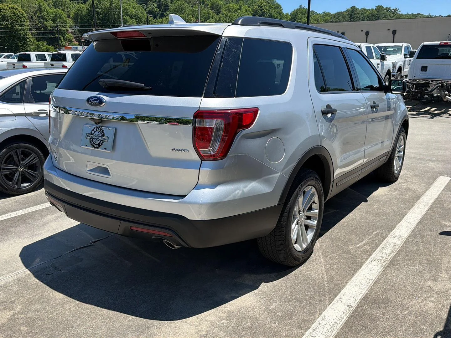 Used 2016 SV Ford Base image 4