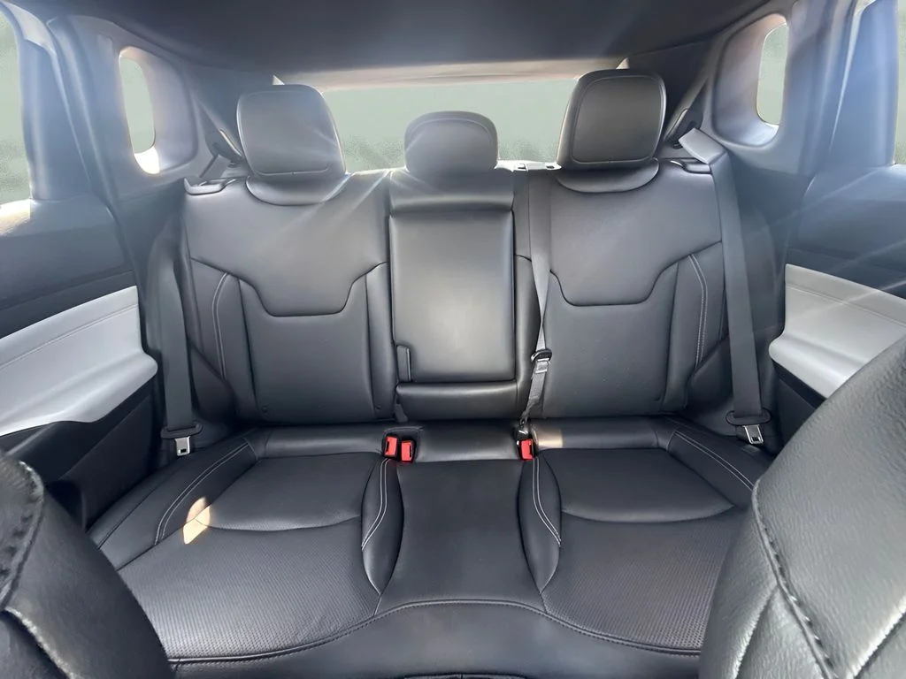 Used 2025 White Jeep Limited image 14